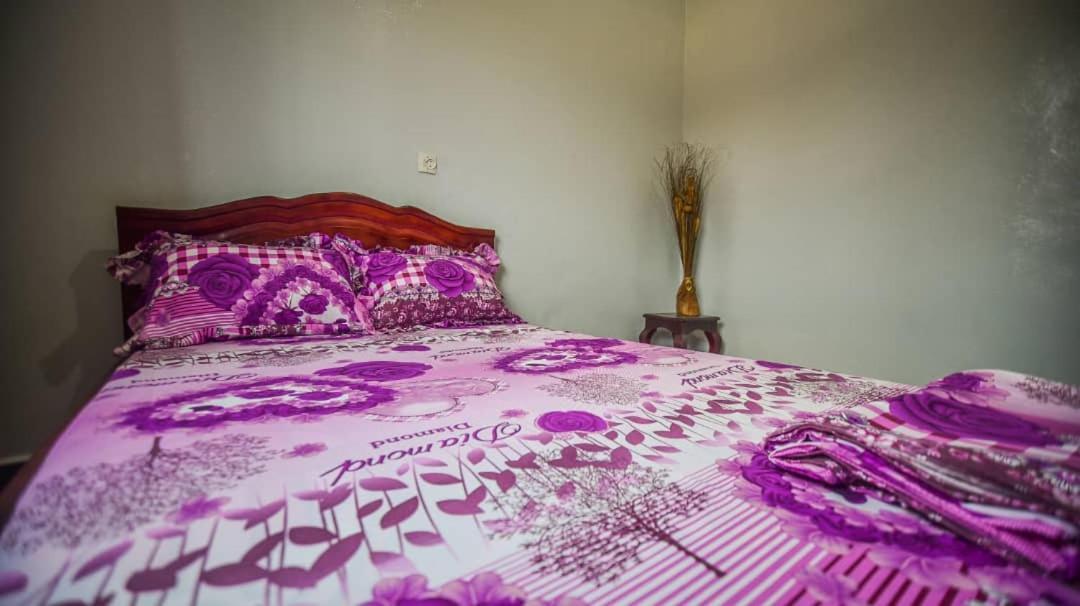 Appartements Neuf De Haut Standing Dm & Ng A Bafoussam Kültér fotó
