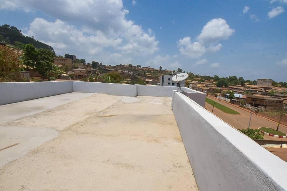 Appartements Neuf De Haut Standing Dm & Ng A Bafoussam Kültér fotó