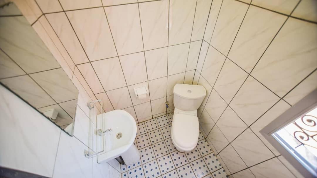 Appartements Neuf De Haut Standing Dm & Ng A Bafoussam Kültér fotó